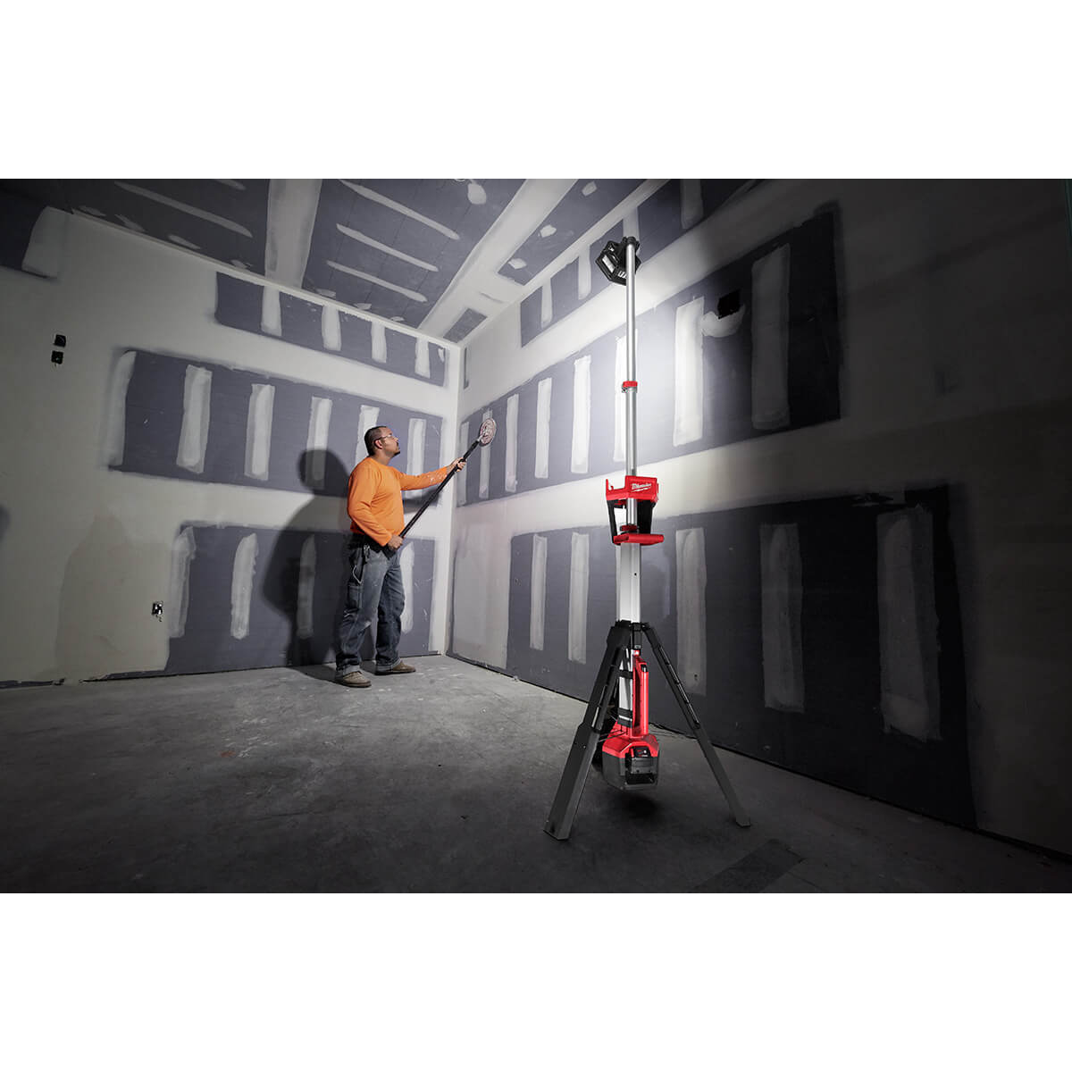 Milwaukee 2131-20 - M18™ ROCKET™ Dual Power Tower Light - Wise Line Tools