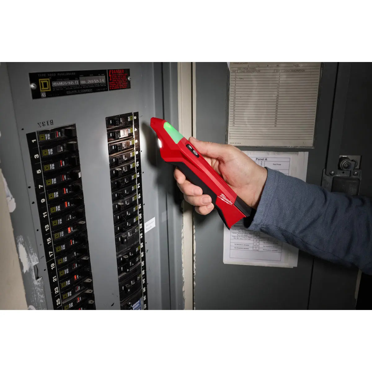 Milwaukee 2222-20 - Circuit Breaker Finder w/ LED - Wise Line Tools