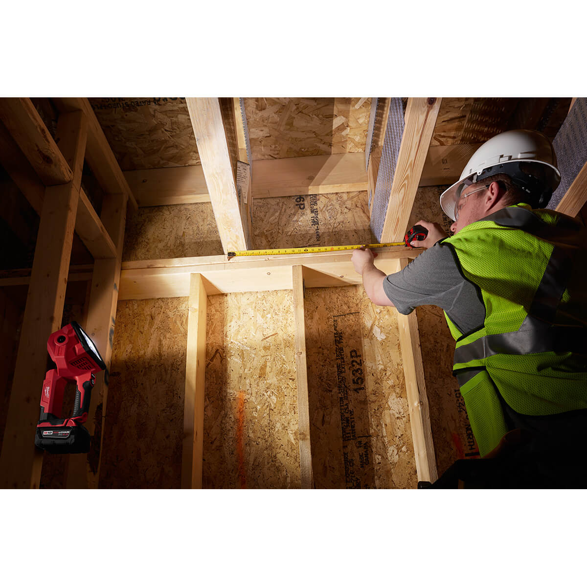 Milwaukee 2354-20 - M18™ Search Light - Wise Line Tools