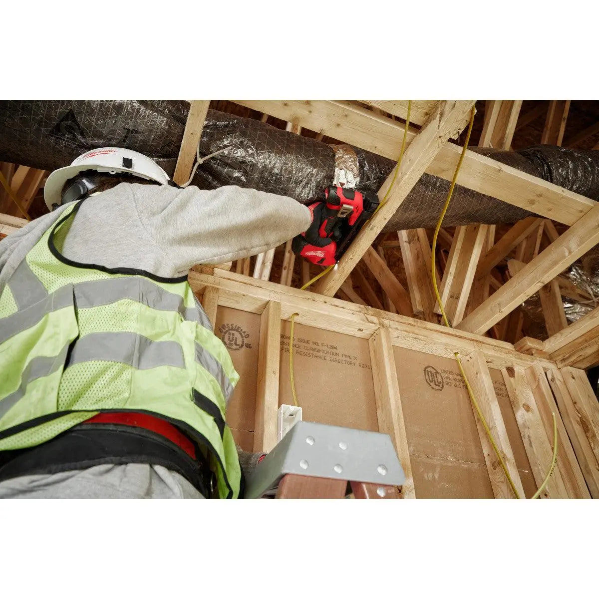 Milwaukee 2448-21 - M12™ Cable Stapler Kit - Wise Line Tools