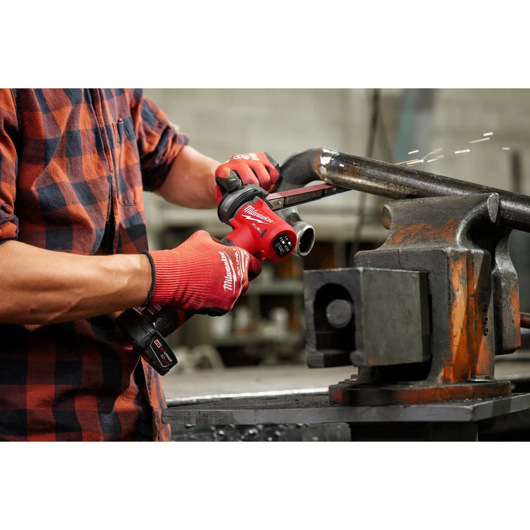 Milwaukee 2483-20 - M12 FUEL™ 3/8" X 13" Bandfile - Wise Line Tools