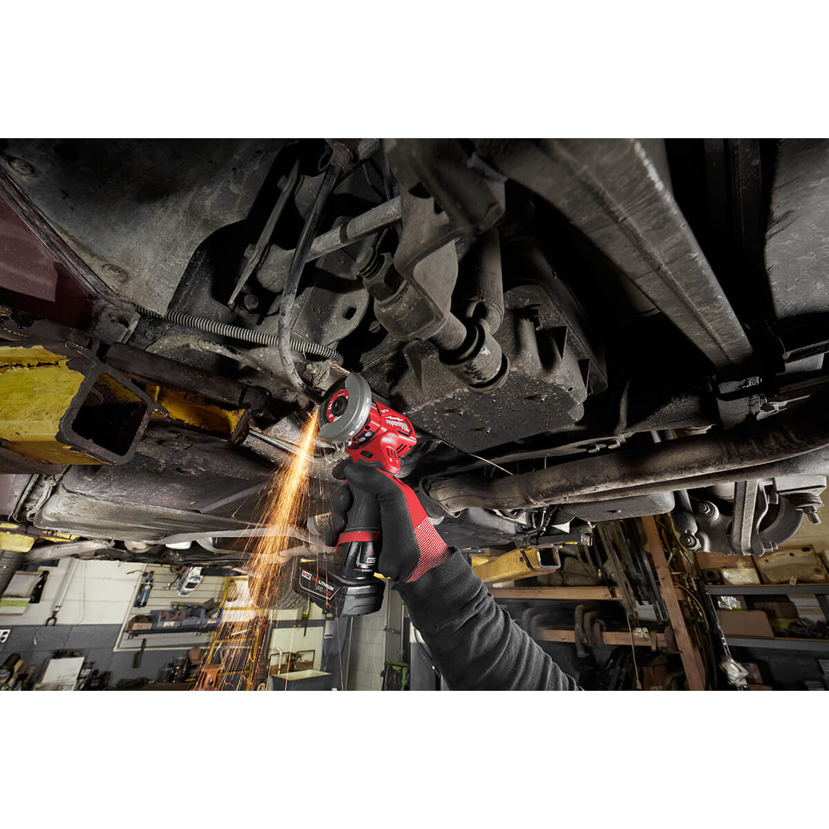 Milwaukee 2522-21XC - M12 FUEL™ 3 in. Compact Cut Off Tool Kit - Wise Line Tools