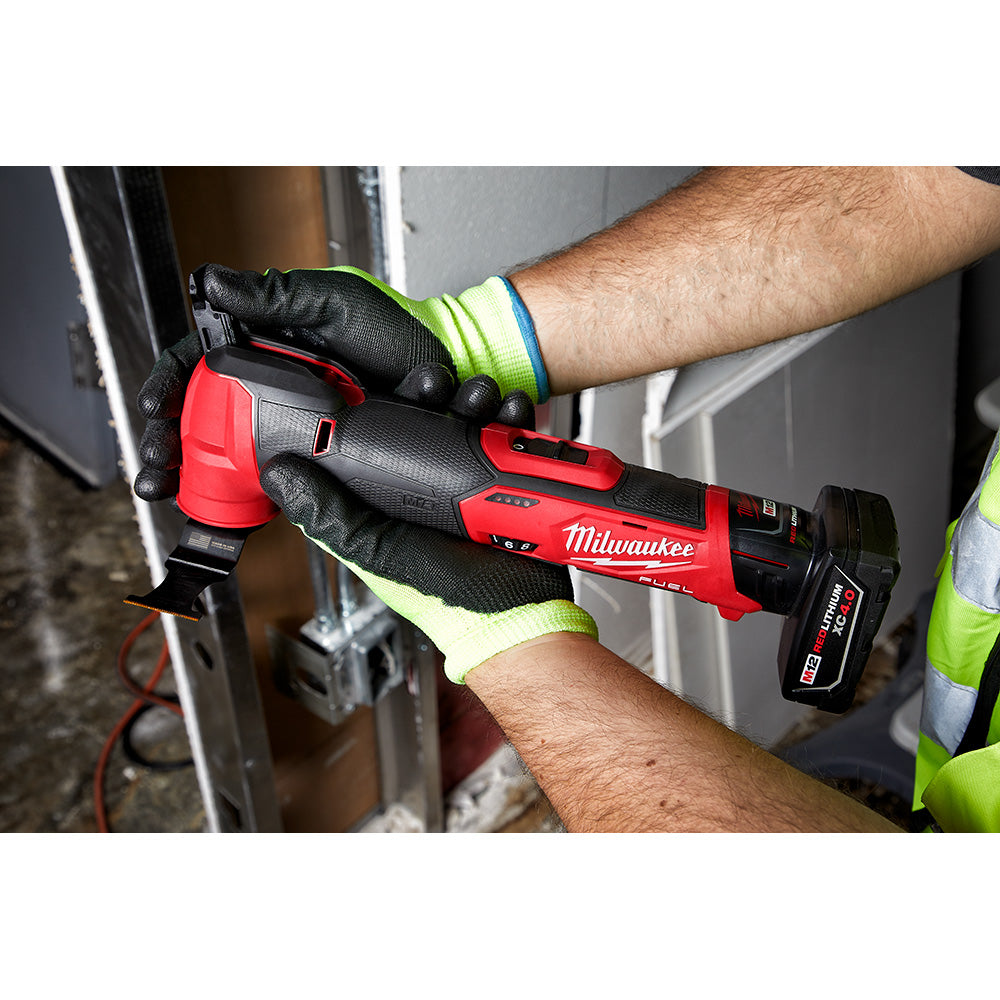 Milwaukee 2526-21XC - M12 FUEL™ Oscillating Multi-Tool Kit - Wise Line Tools