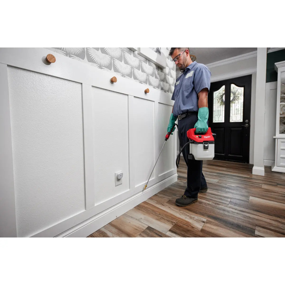 Milwaukee 2528-21G1 - M12™ 1 Gallon Handheld Sprayer Kit - Wise Line Tools