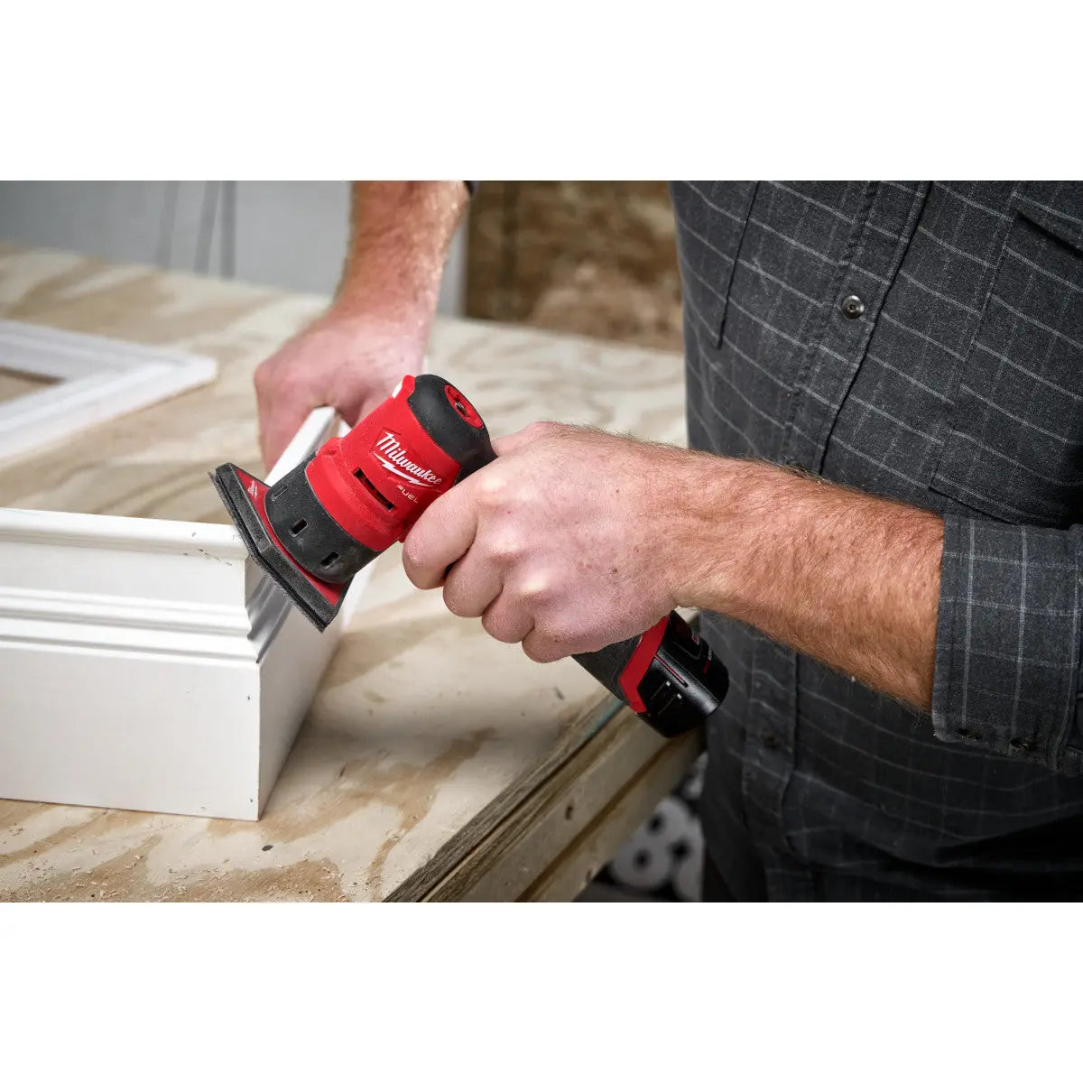 Milwaukee 2531-20 - M12 FUEL™ Orbital Detail Sander - Wise Line Tools