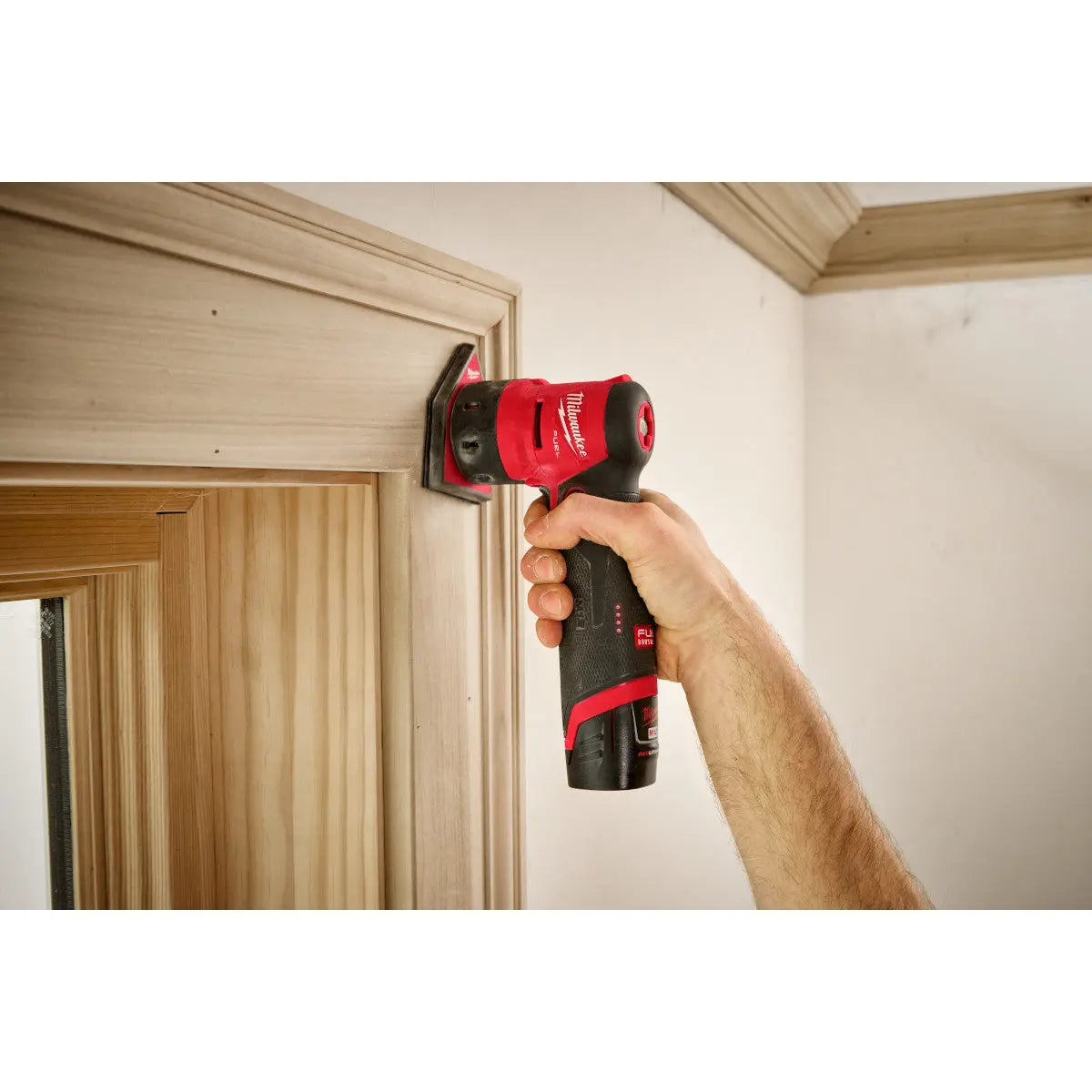 Milwaukee 2531-20 - M12 FUEL™ Orbital Detail Sander - Wise Line Tools