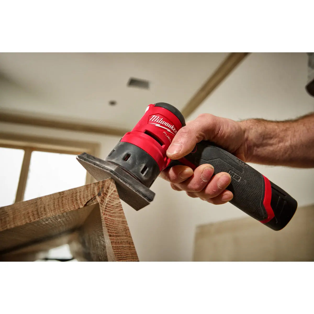Milwaukee 2531-20 - M12 FUEL™ Orbital Detail Sander - Wise Line Tools