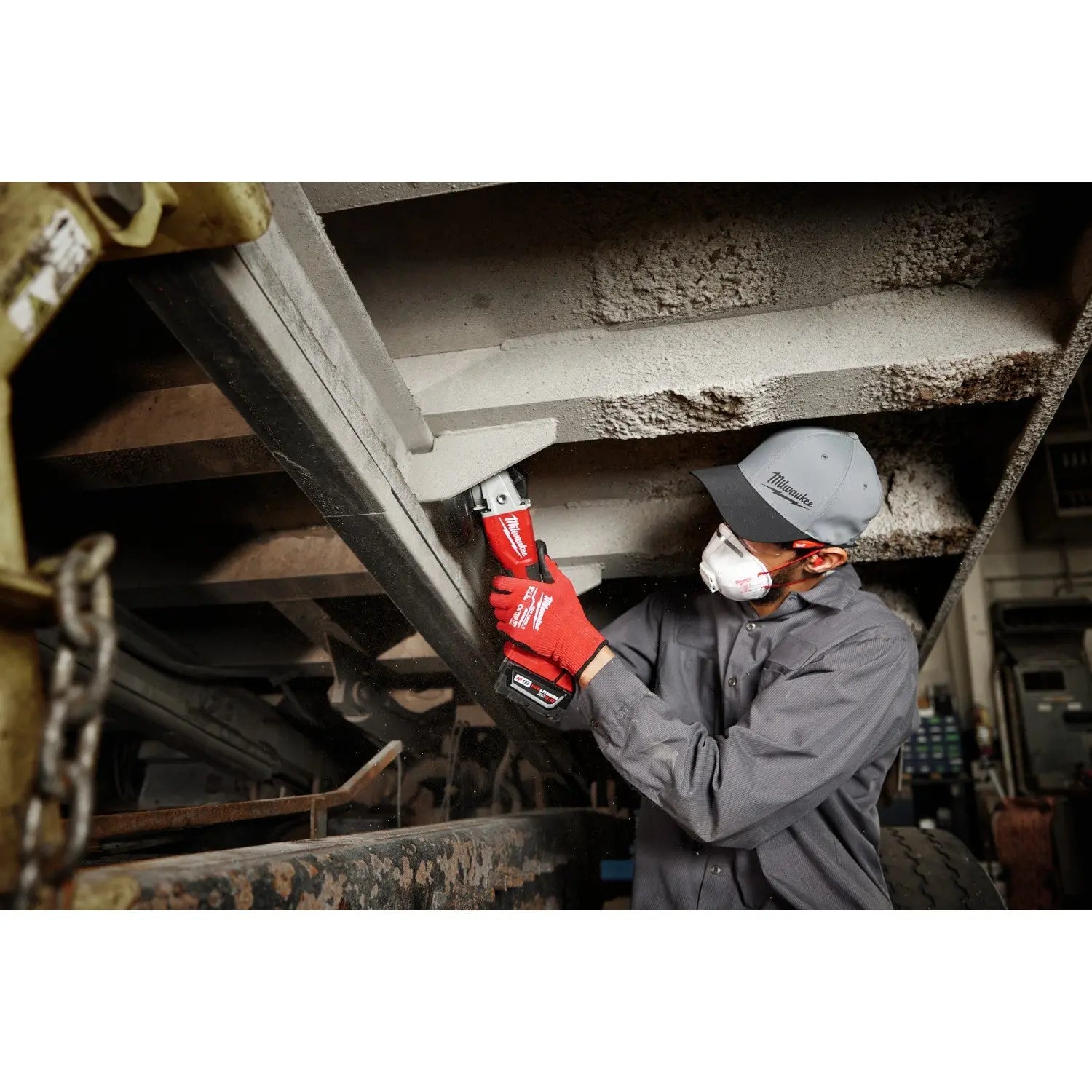 Milwaukee 2686-20 - M18™ Brushless 4-1/2" / 5" Cut-Off Grinder, Paddle Switch - Wise Line Tools