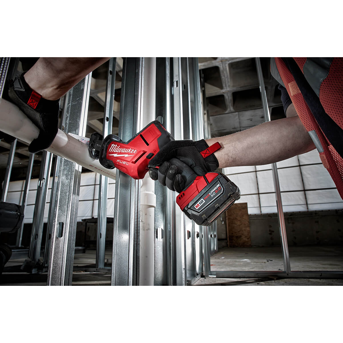 Milwaukee 2719-21 - M18 FUEL™ HACKZALL® Reciprocating Saw Kit - Wise Line Tools