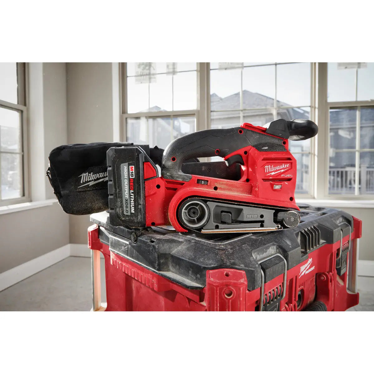 Milwaukee 2832-20 - M18 FUEL™ 3"x18" Belt Sander - Wise Line Tools
