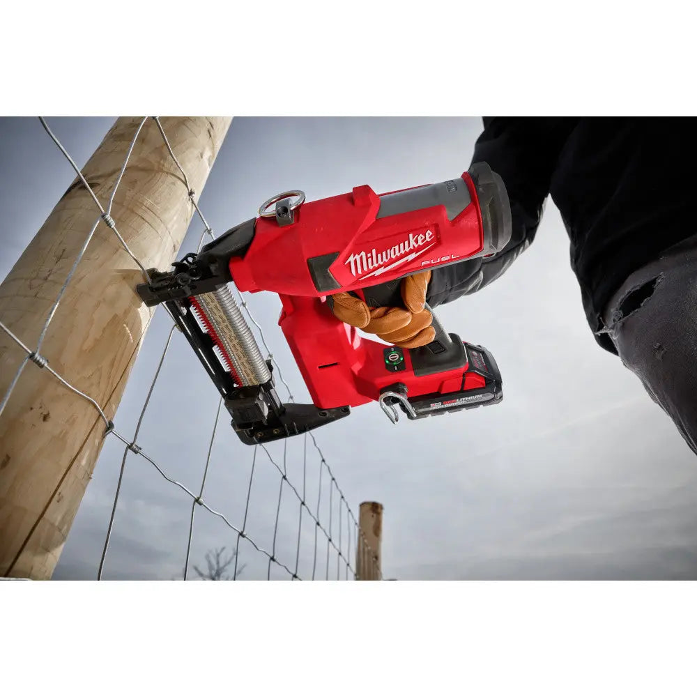 Milwaukee 2843-20 - M18 FUEL™ Utility Fencing Stapler - Wise Line Tools