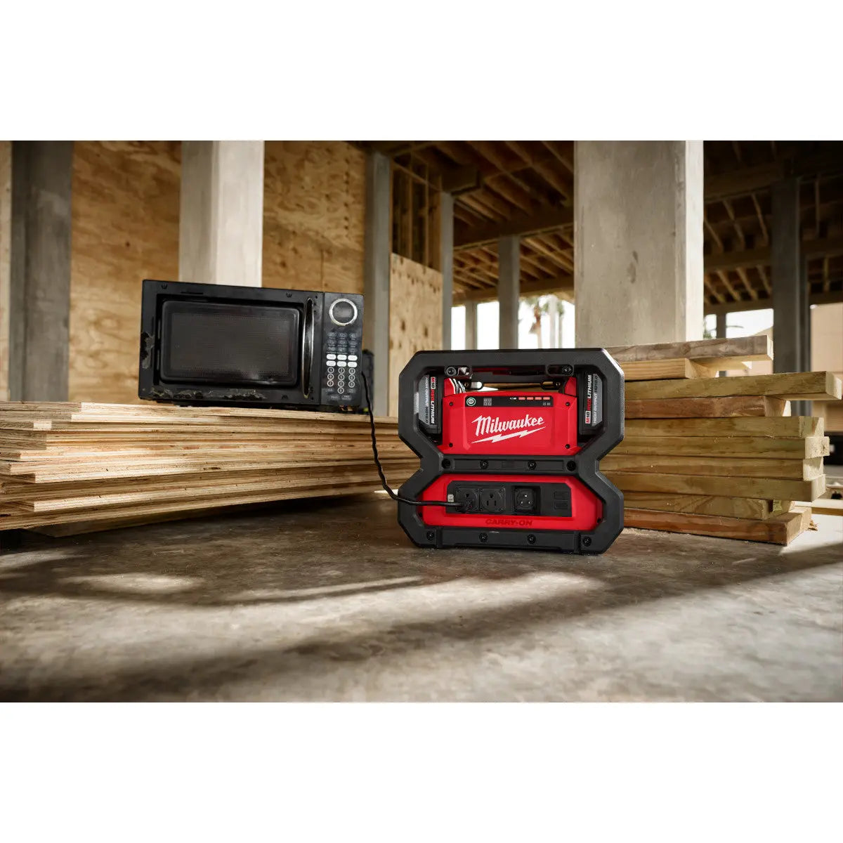 Milwaukee 2845-20 - M18™ CARRY-ON™ 3600W/1800W Power Supply - Wise Line Tools