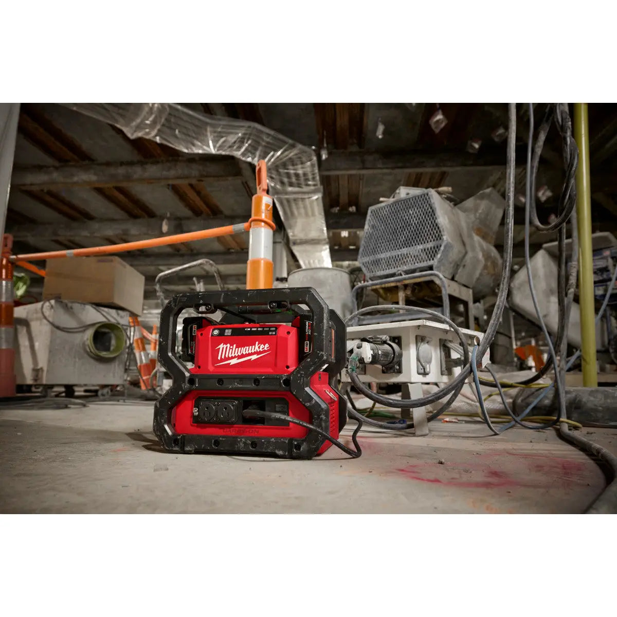 Milwaukee 2845-20 - M18™ CARRY-ON™ 3600W/1800W Power Supply - Wise Line Tools