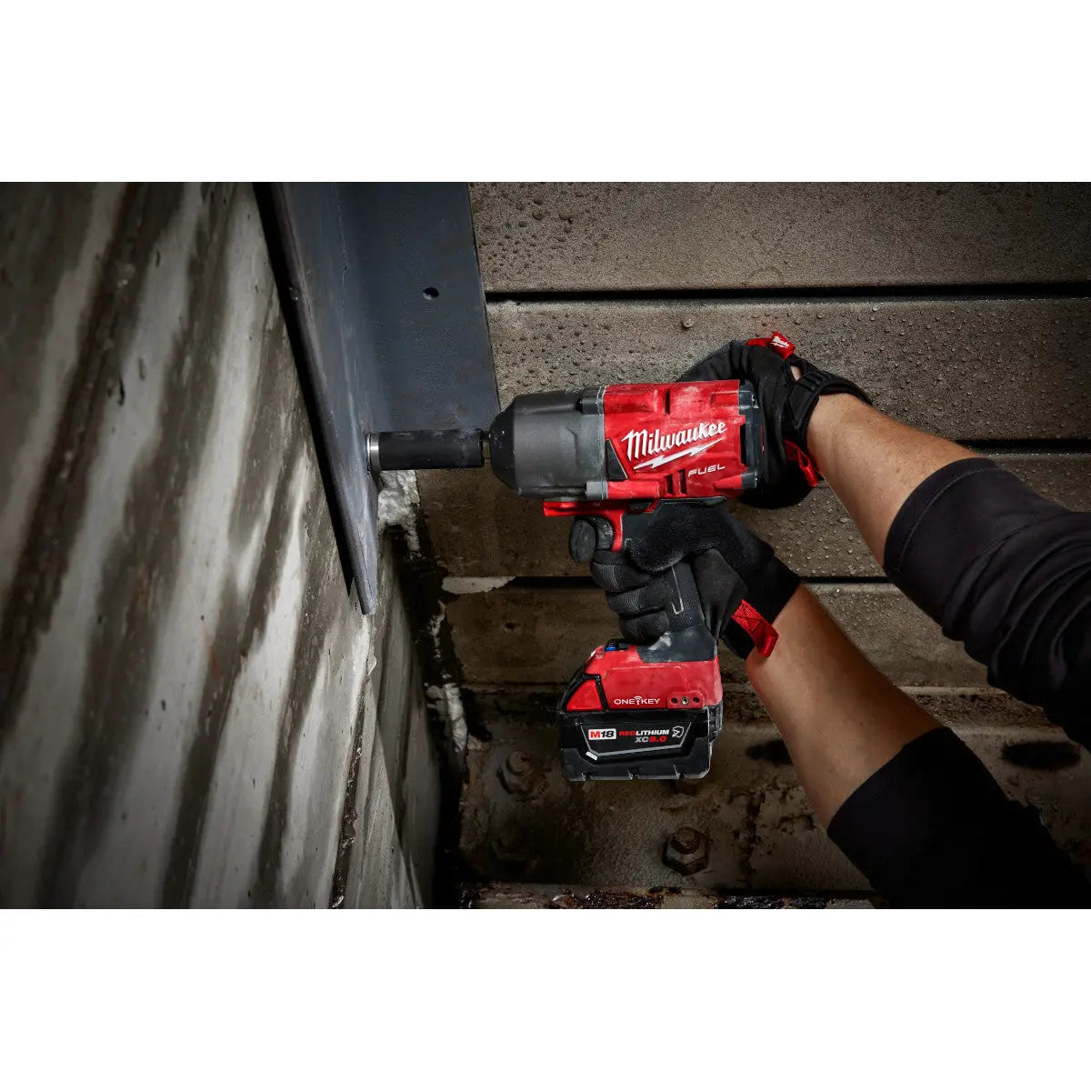 Milwaukee 2864-22R - M18 FUEL™ w/ONE-KEY™ High Torque Impact Wrench 3/4" Friction Ring Kit - Wise Line Tools