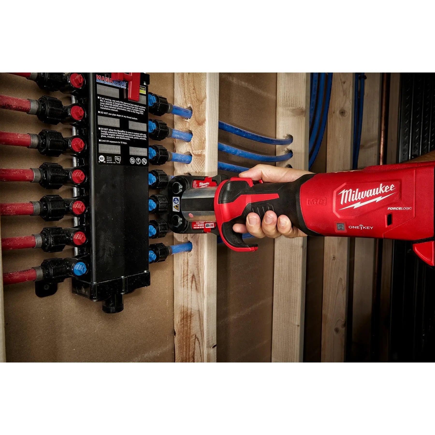 Milwaukee 2922-22 - M18™ FORCE LOGIC™ Press Tool w/ ONE-KEY™ w/ 1/2"-2" CTS Jaws - Wise Line Tools