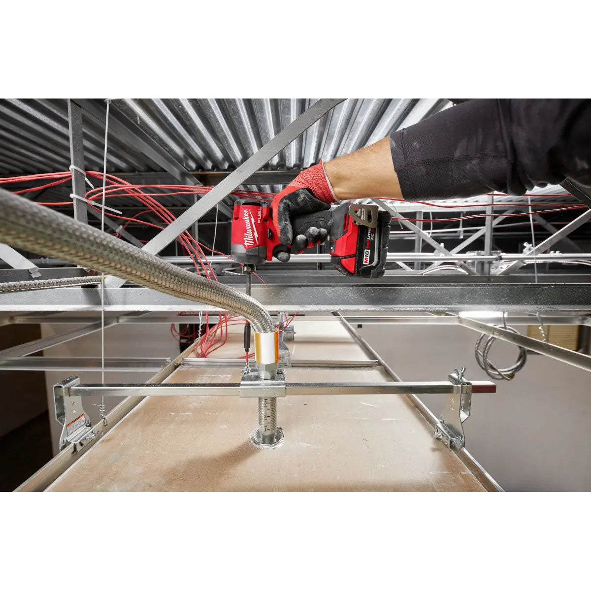 Milwaukee 2953-22 - M18 FUEL™ 1/4" Hex Impact Driver Kit - Wise Line Tools