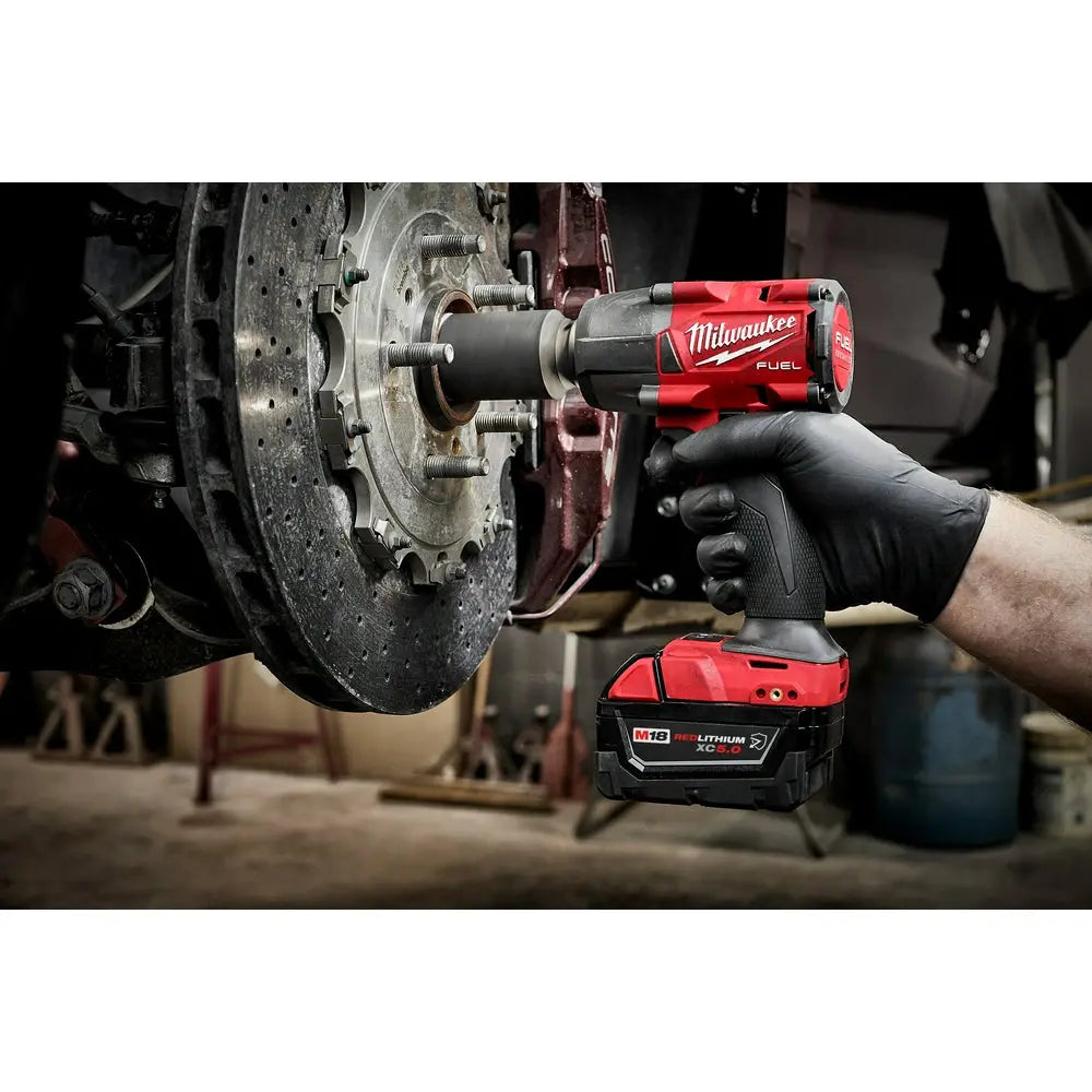 Milwaukee 3010-22 - M18 FUEL™ 1/2" HTIW & 3/8" MTIW Automotive Combo Kit - Wise Line Tools