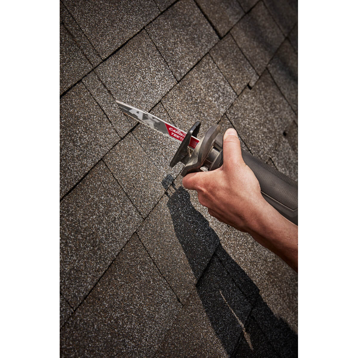Milwaukee 48-00-5226 - The Ax™ with Carbide Teeth SAWZALL™ Blade 9 in. 5T - Wise Line Tools