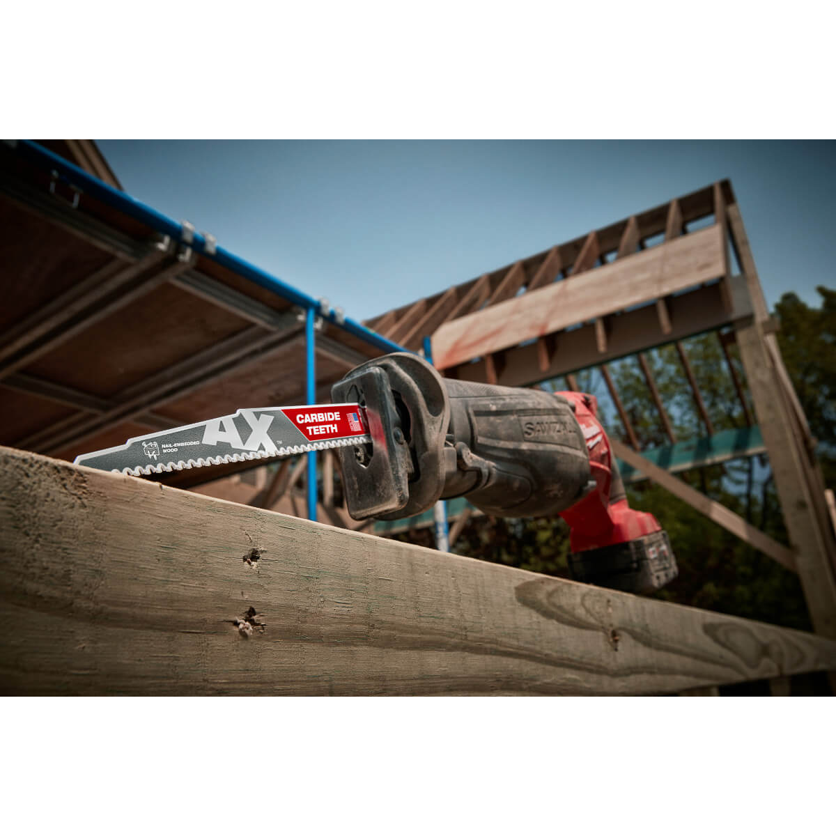 Milwaukee 48-00-5226 - The Ax™ with Carbide Teeth SAWZALL™ Blade 9 in. 5T - Wise Line Tools