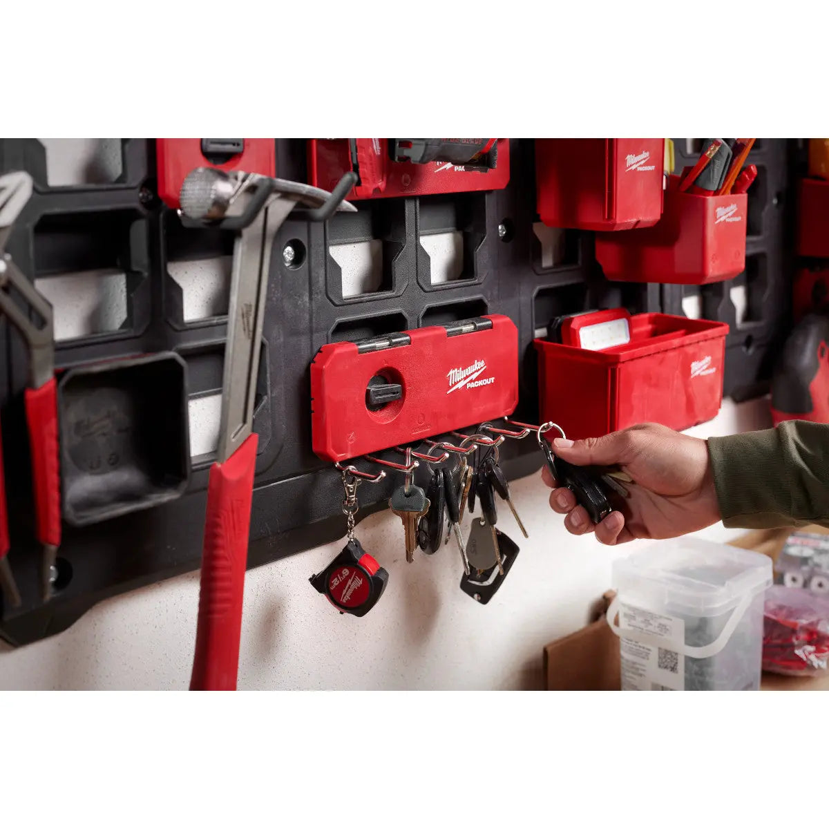 Milwaukee 48-22-8329 - PACKOUT™ 7-Hook Rack - Wise Line Tools