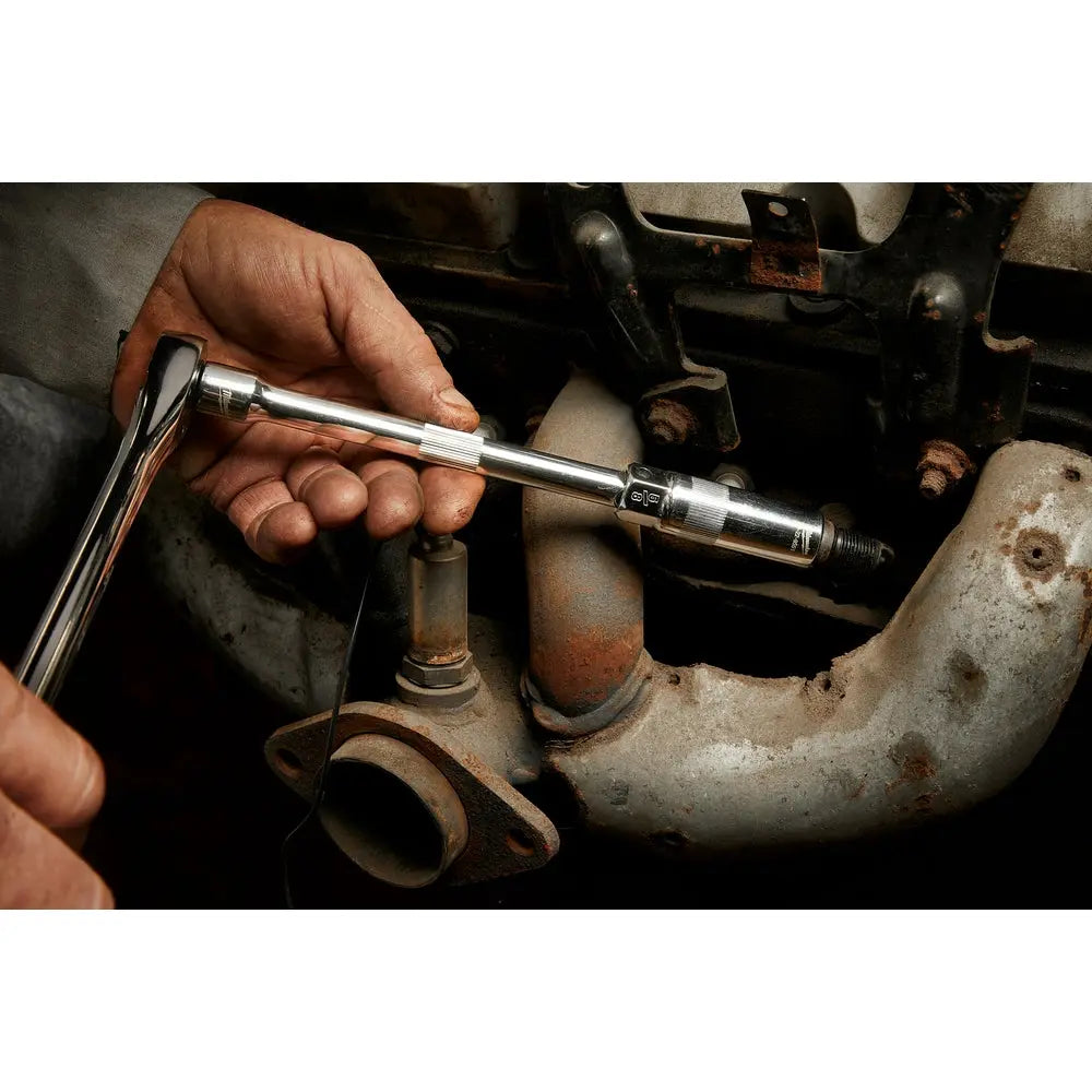 Milwaukee 48-22-9550 - 3/8" Drive 9/16" Spark Plug Socket - Wise Line Tools