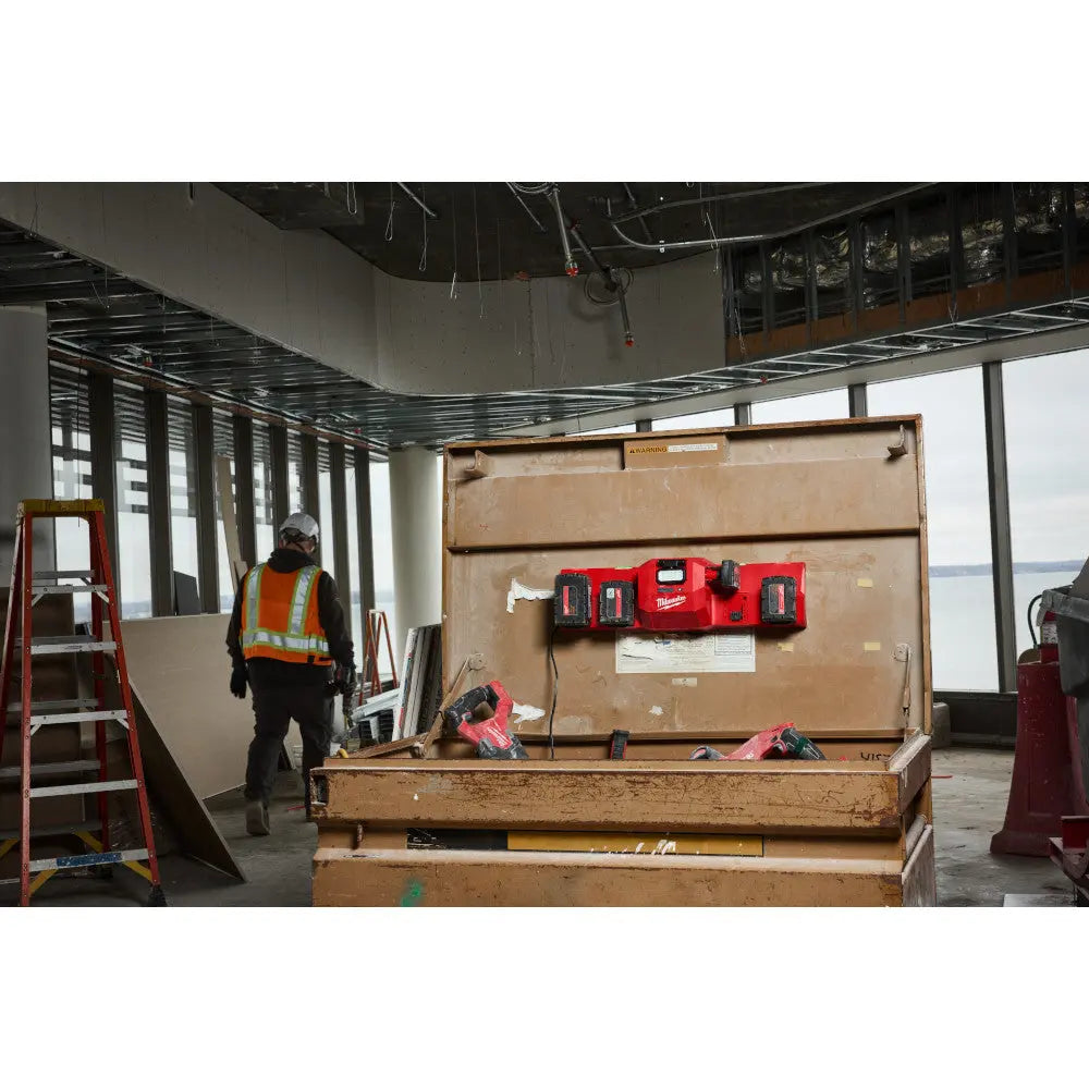 Milwaukee 48-59-1804 - M18 & M12 Gangbox Rapid Charger