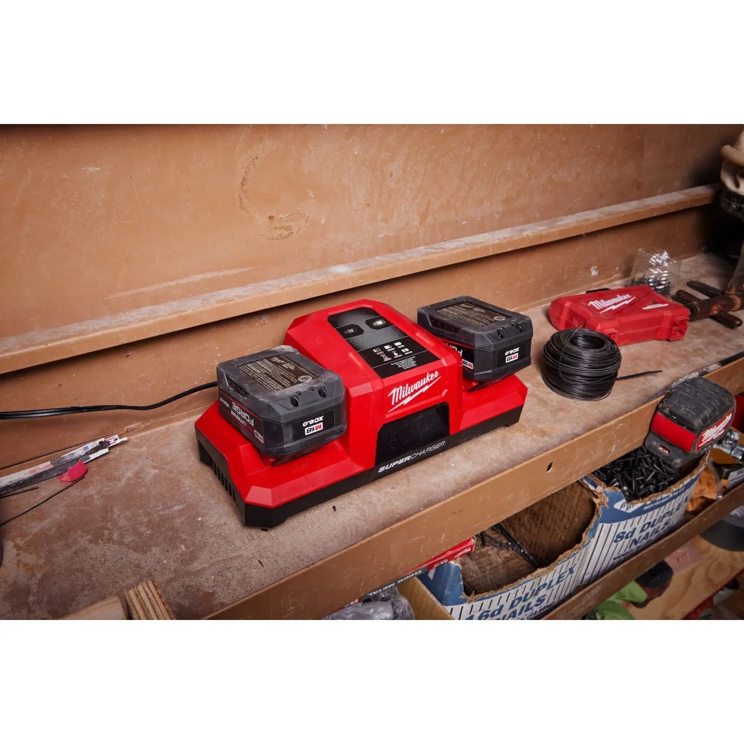 Milwaukee 48-59-1815 - M18™ Dual Bay Simultaneous Super Charger - Wise Line Tools