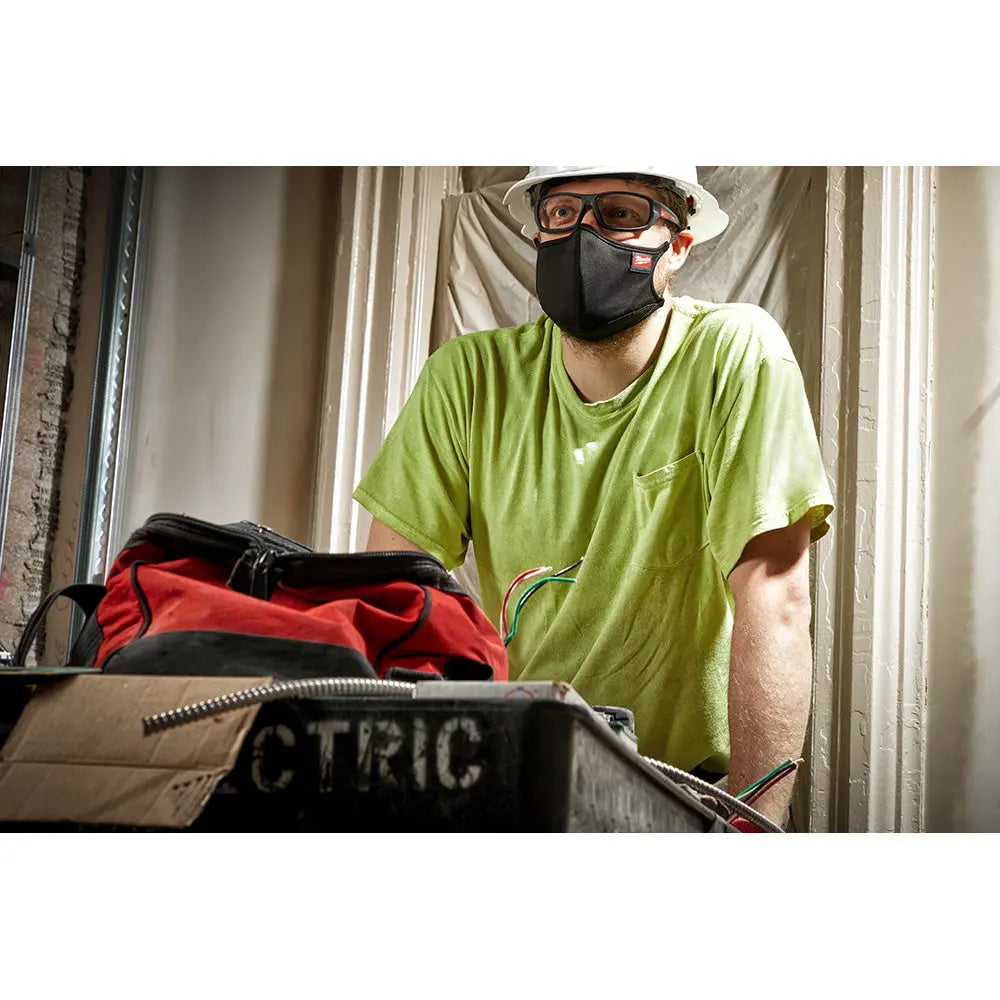 Milwaukee 48-73-4236 - 10PK S/M 3-Layer Performance Face Mask - Wise Line Tools