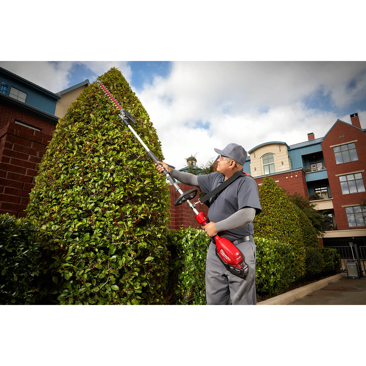 Milwaukee 49-16-2719 - M18 FUEL™ QUIK-LOK™ Articulating Hedge Trimmer Attachment - Wise Line Tools