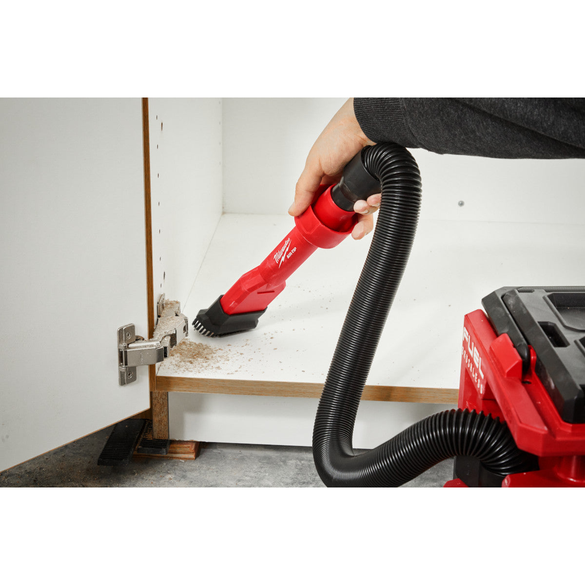 Milwaukee 49-90-2028 - AIR-TIP™ 2-in-1 Utility Brush Tool - Wise Line Tools