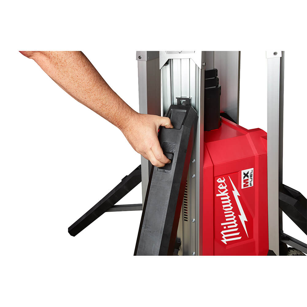 Milwaukee MXF041-1XC - MX FUEL™ ROCKET™ Tower Light/Charger - Wise Line Tools