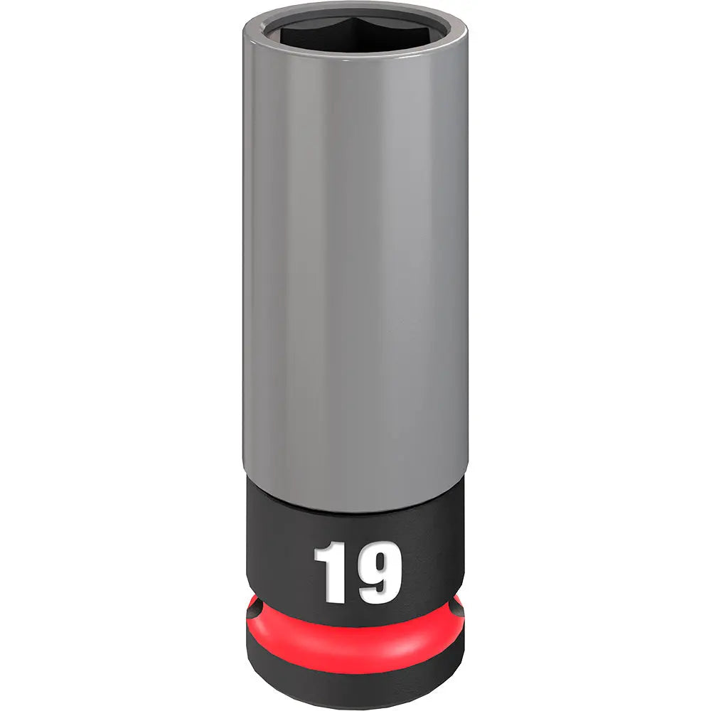 Milwaukee 49-66-7802 - SHOCKWAVE Impact Duty™ 1/2 Drive 17MM Metric Lug Nut Wheel Socket - Wise Line Tools