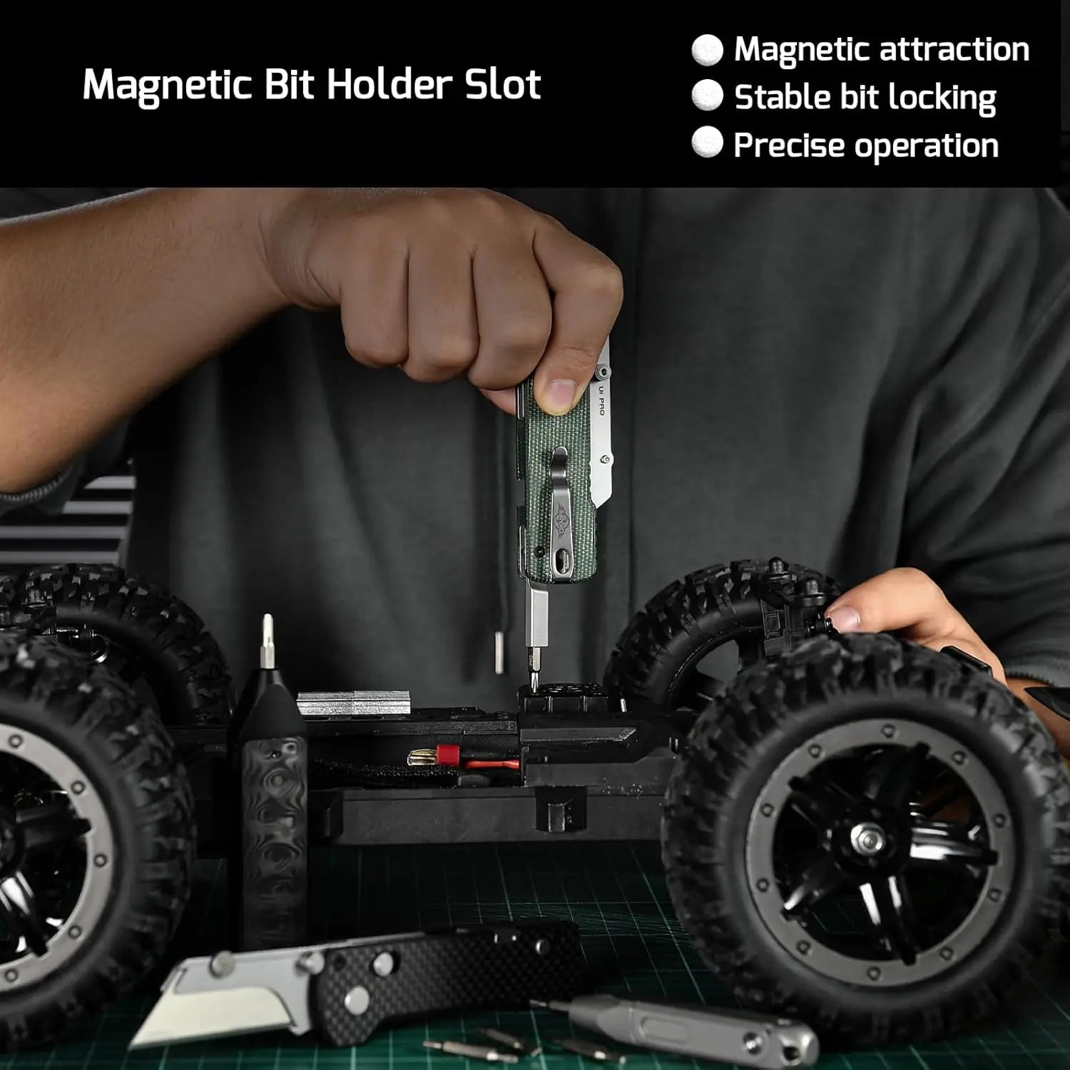 OKNIFE OTACLEU1PRO - Otacle U1 Pro Utility Knife with Carbon Fiber Handle OKNIFE