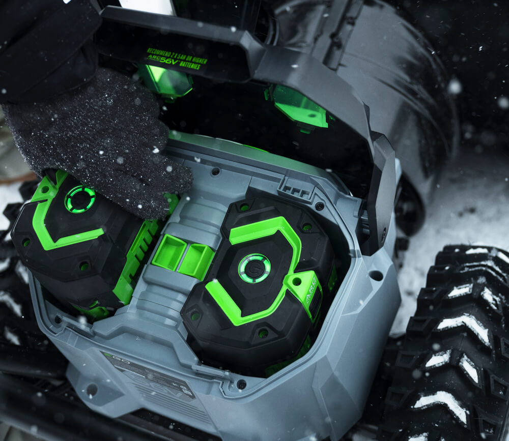 EGO SNT2405 - POWER+ 24 in. Self-Propelled 2-Stage Snow Blower with Peak Power™ and 2 x 7.5 Batteries and Dual Port Charger