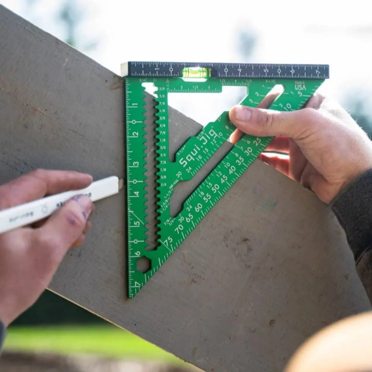 STEALTHMOUNTS FPRS75GREEN - Squi.Jig Fusion Pro 7.5" Rafter Square with Level STEALTHMOUNTS