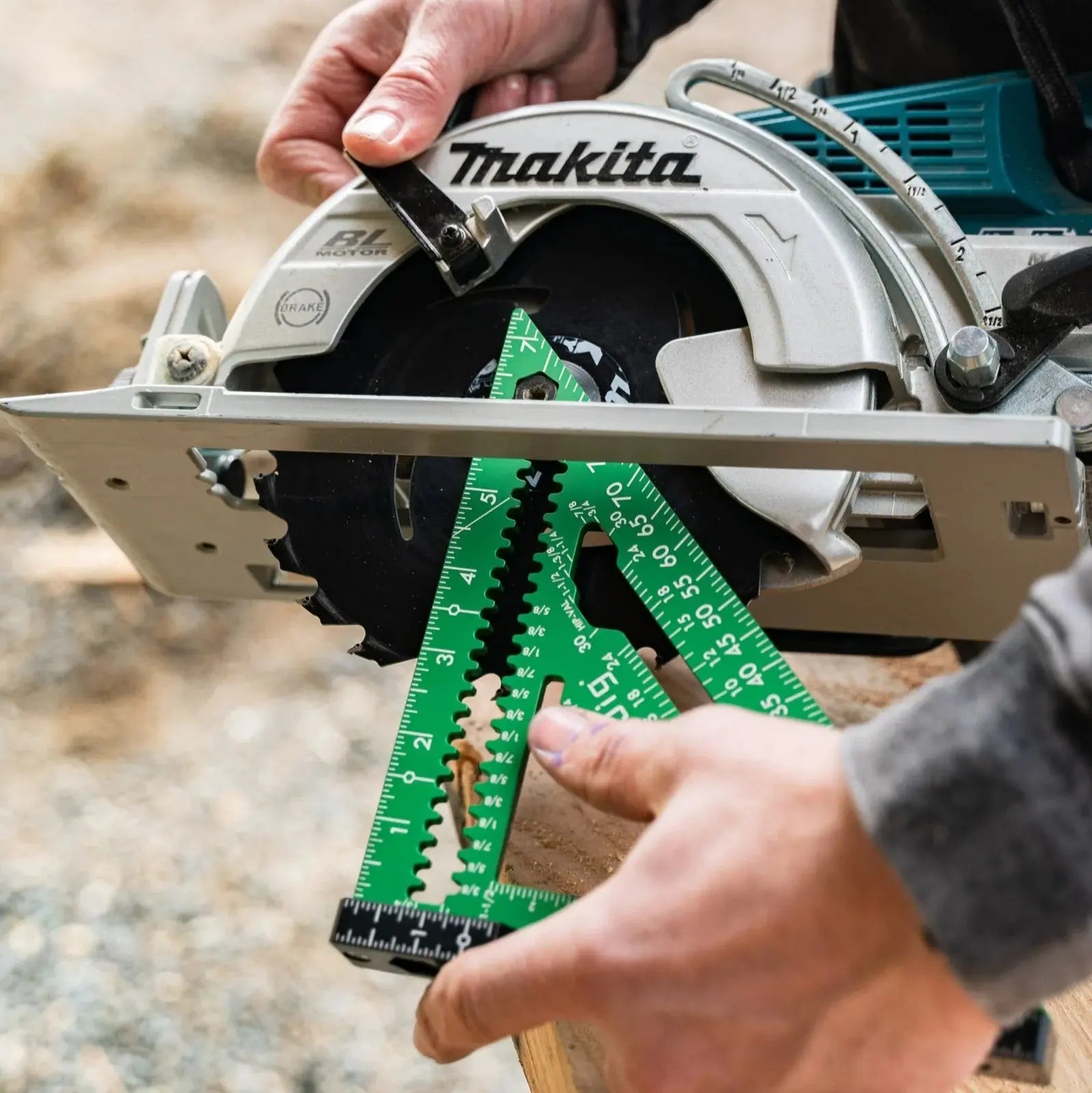 STEALTHMOUNTS FPRS75GREEN - Squi.Jig Fusion Pro 7.5" Rafter Square with Level STEALTHMOUNTS