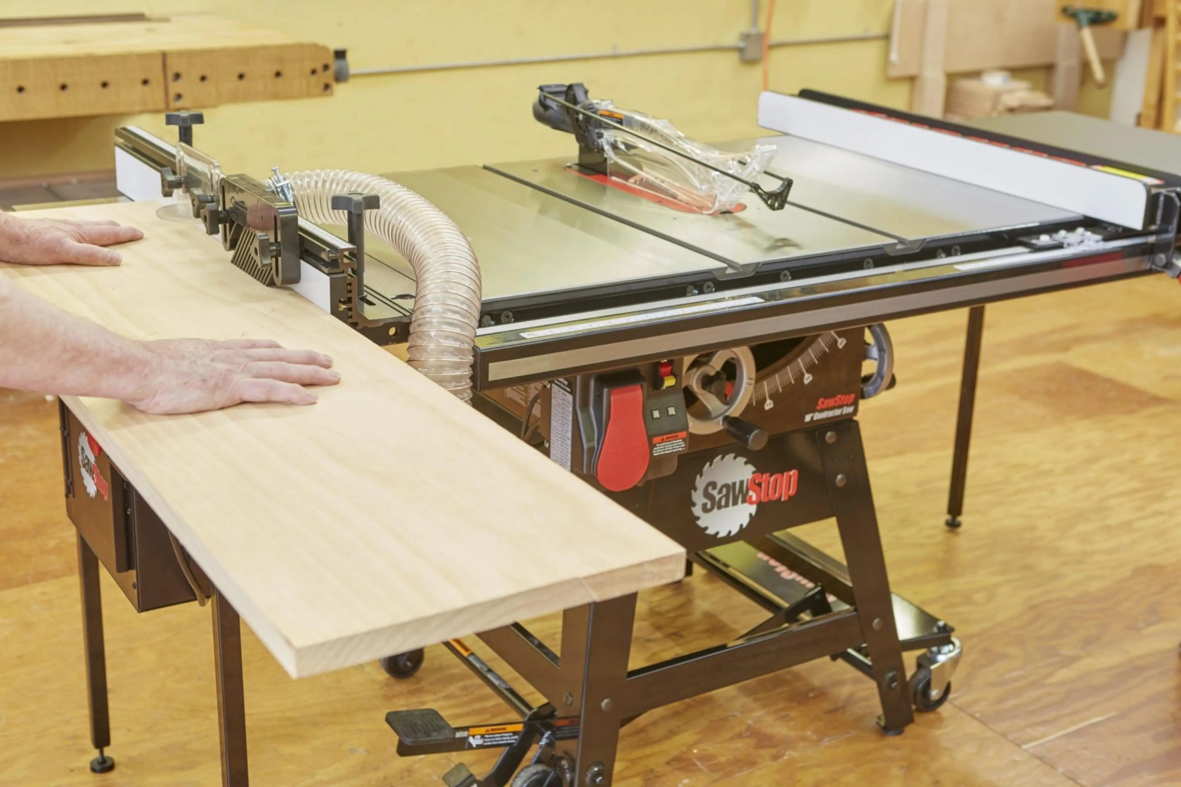 SawStop CNS175-TGP236  -  Contractor 1.75HP 120V 36" Table Saw SAWSTOP