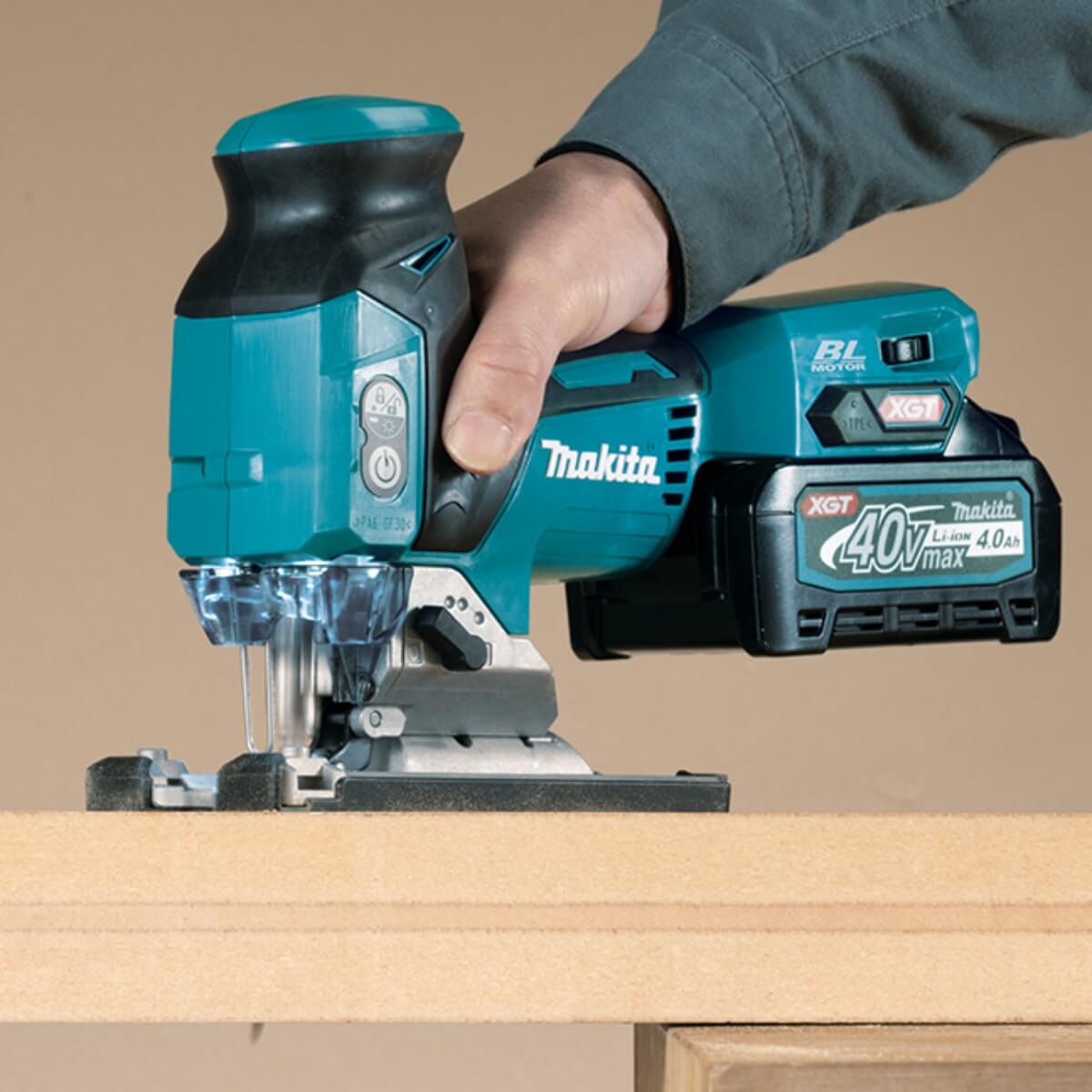 MAKITA JV001GZ - 40V Max XGT Brushless Cordless Barrel Handle Jigsaw
