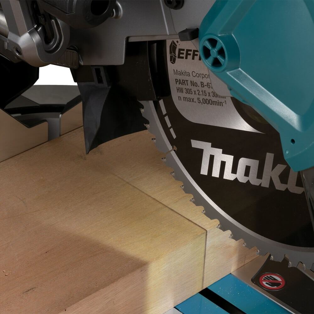 MAKITA LS003GM102 - 40V Max XGT Brushless 12" (305mm) Dual-Bevel Sliding Compound Mitre Saw Kit with AWS