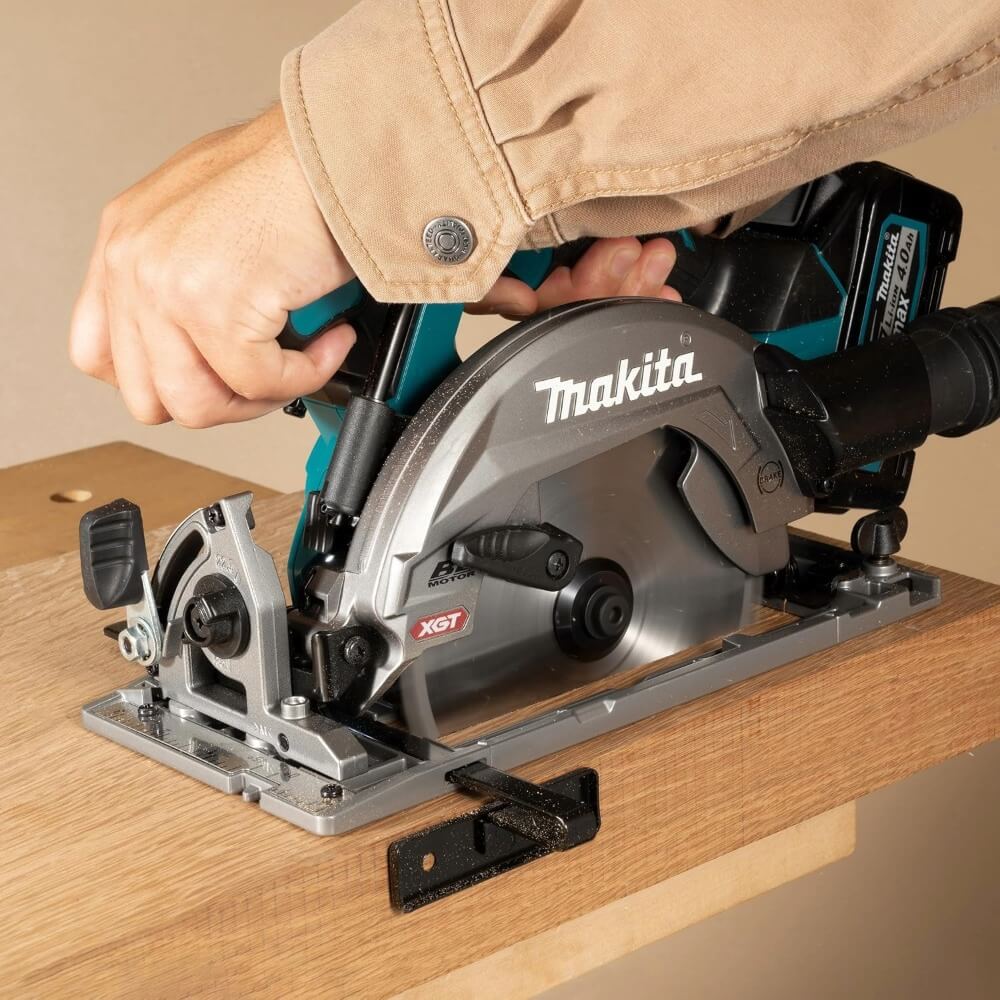 MAKITA HS012GZ - 40V max XGT Brushless 6-1/2" Circular Saw with AWS (Tool Only)