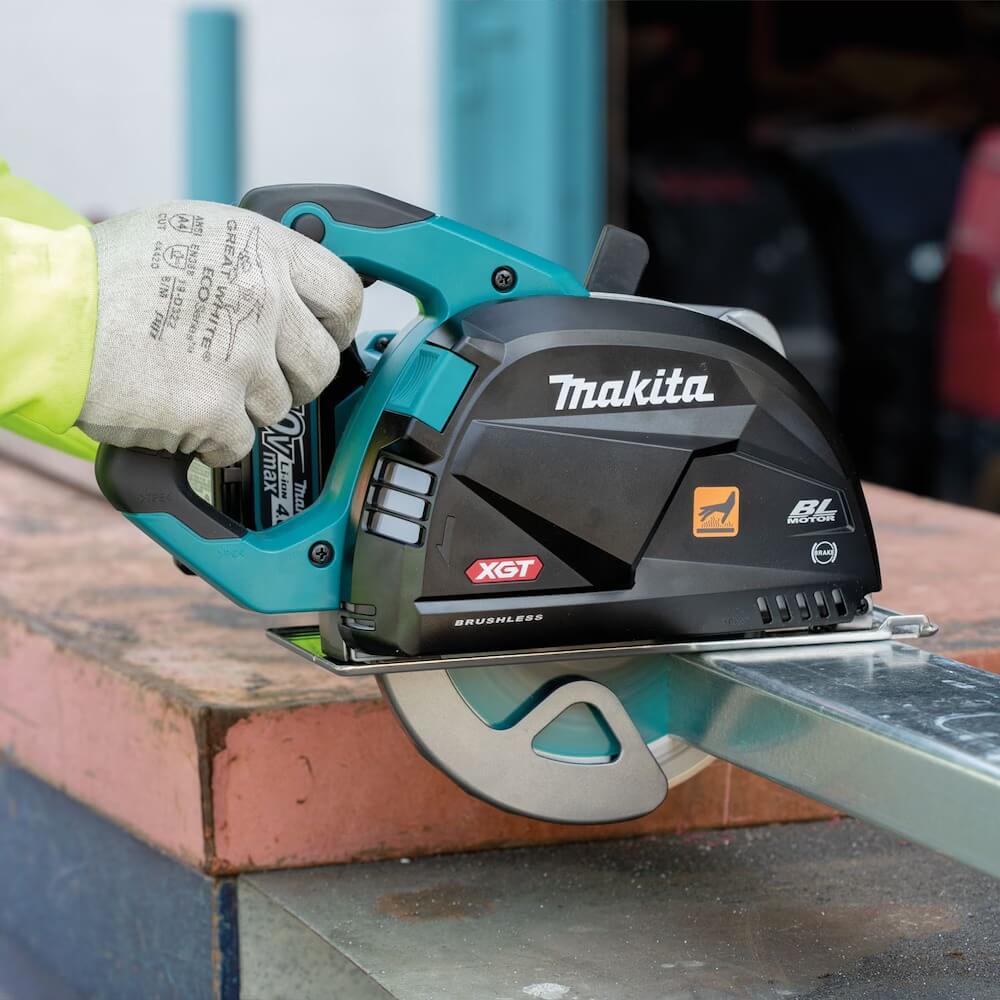 MAKITA CS002GZ - 40V Max XGT Brushless 7-1/4" Metal Cutting Circular Saw (Tool Only)