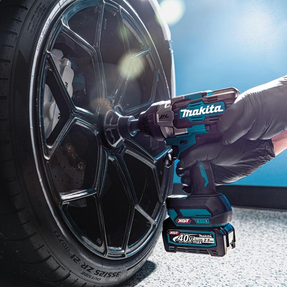 MAKITA TW003GZ - 40V Max XGT Brushless Cordless 1/2" High Torque Impact Wrench (Pin Detent) - Tool Only