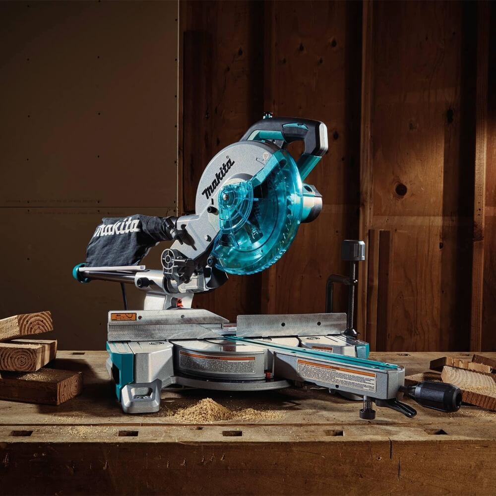 MAKITA LS0816F - 8-1/2" Sliding Compound Miter Saw with LED