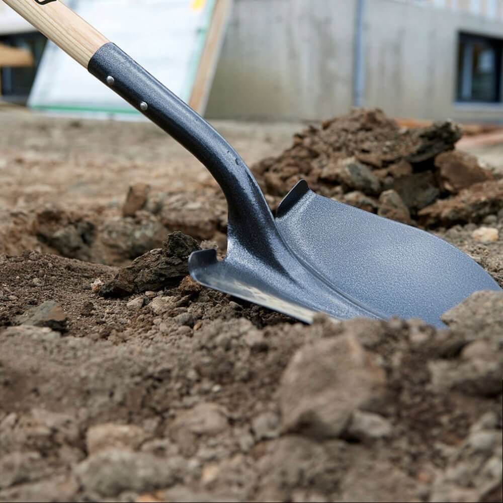 GARANT GHR2FD - Pro Series Round Point Shovel with Hardwood D-Grip Handle