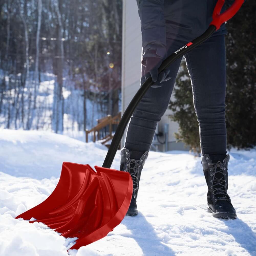 GARANT YPP24EAKDV - 24-Inch Yukon Poly Snow Pusher with Ergonomic Aluminum Handle