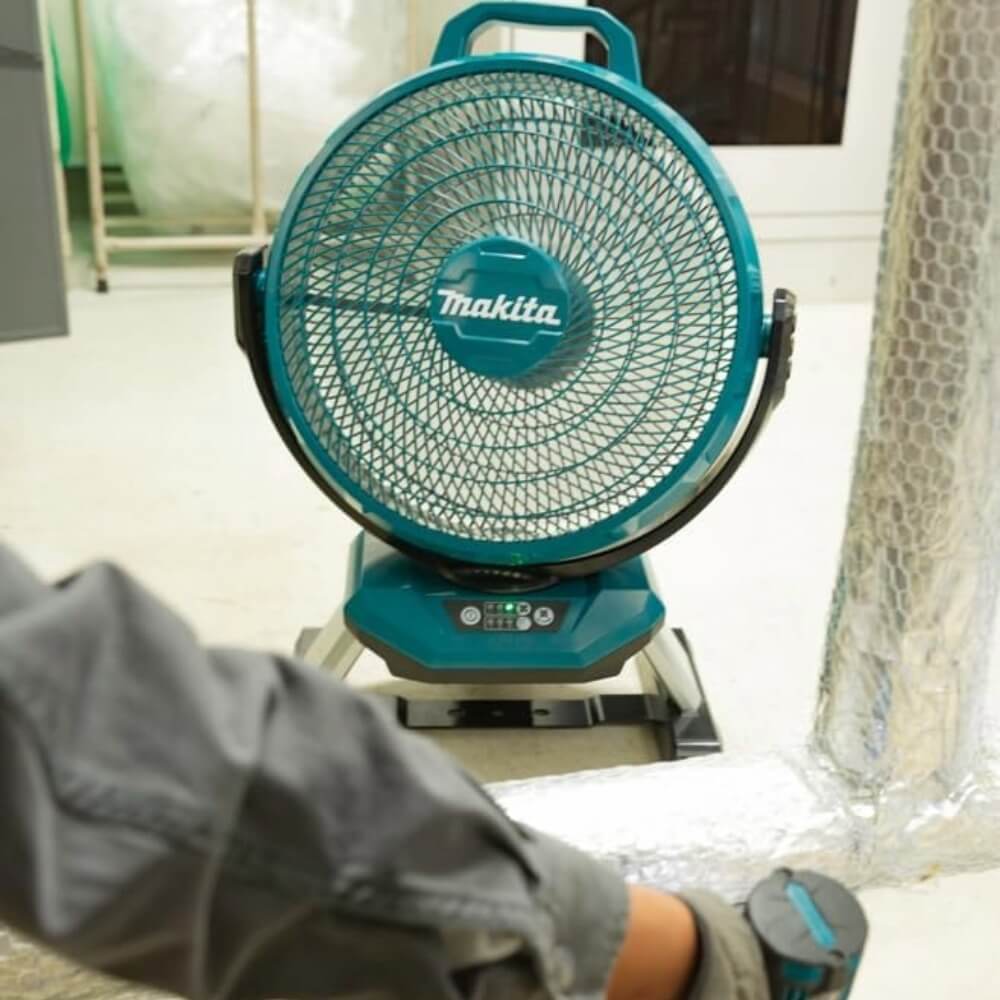 MAKITA DCF301Z - 18V LXT Lithium-Ion Cordless 13" Job Site Fan