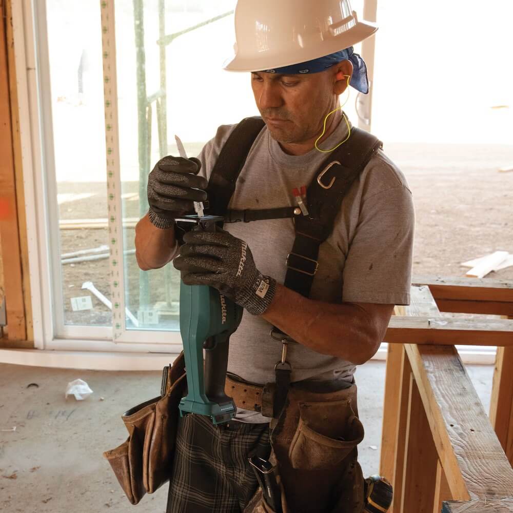 MAKITA DJR189Z - 18V LXT Brushless Cordless Sub-Compact Reciprocating Saw