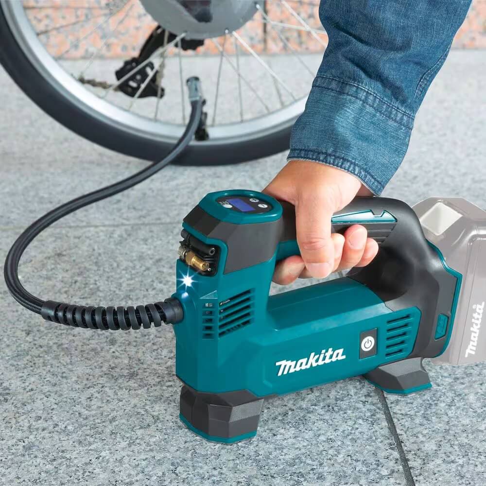MAKITA DMP180Z - 18V LXT Cordless Inflator