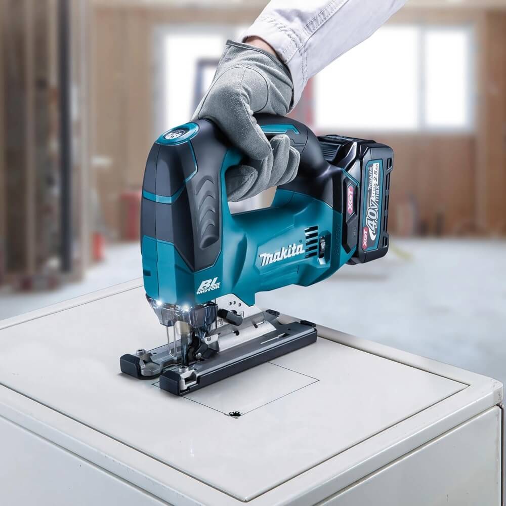 MAKITA JV002GZ - 40V Max XGT Brushless D-Handle Jig Saw - Tool Only