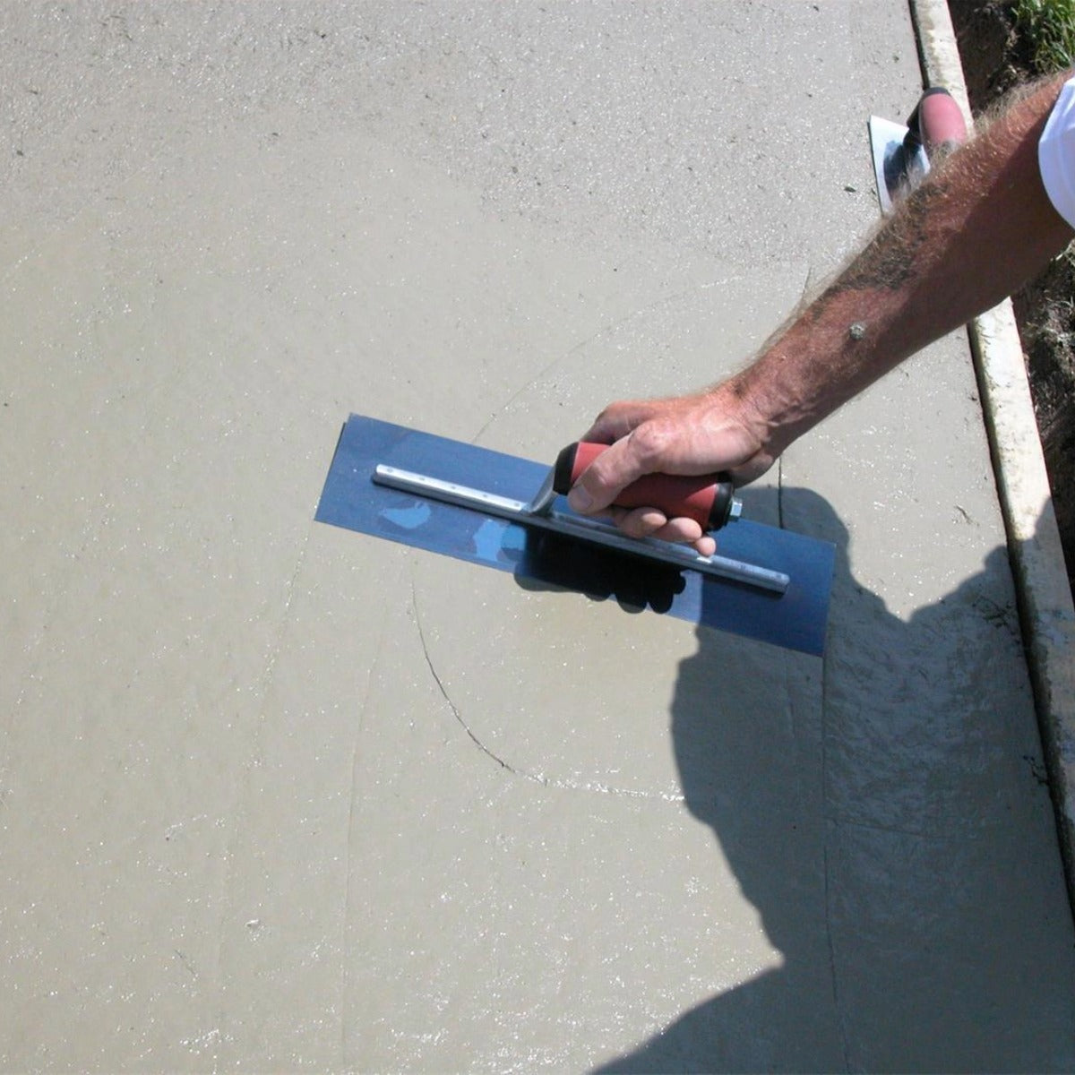 MARSHALLTOWN MAR-MXS64BD - 14 in. x 4 in. Blue Steel Finishing Trowel